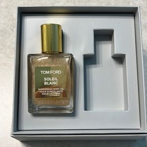 Tom Ford shimmering body oil